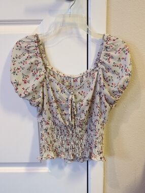 Sienna Sky Cream Floral Smocked Puff-Sleeve Blouse
